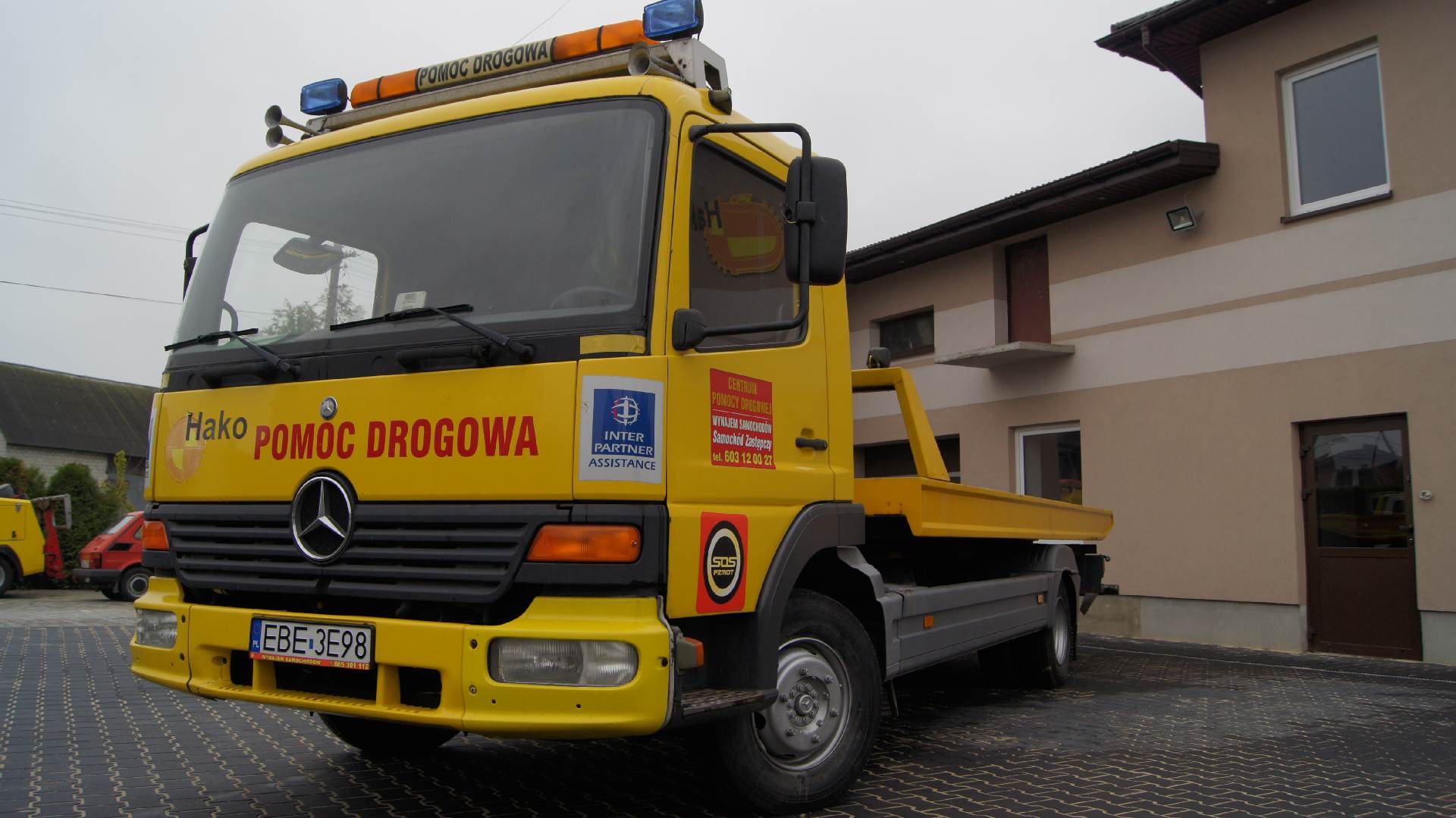Pojazd pomocy drogowej Mercedes HAKO w Bełchatowie